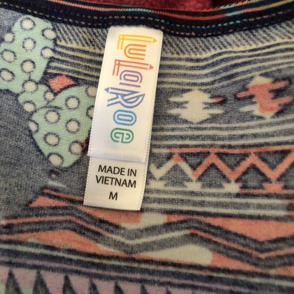 Top - Picture 2 of 2